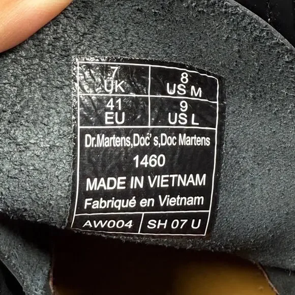 Dr Martens 1460 Glossy Leather Lace Up Boots Combat Moto Grunge Goth Women's 9 - Picture 6 of 14